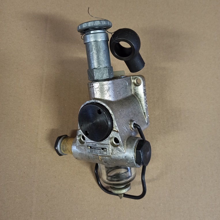 Čerpadlo podávací CD 12Z 2227 - T138, T813, OT-64