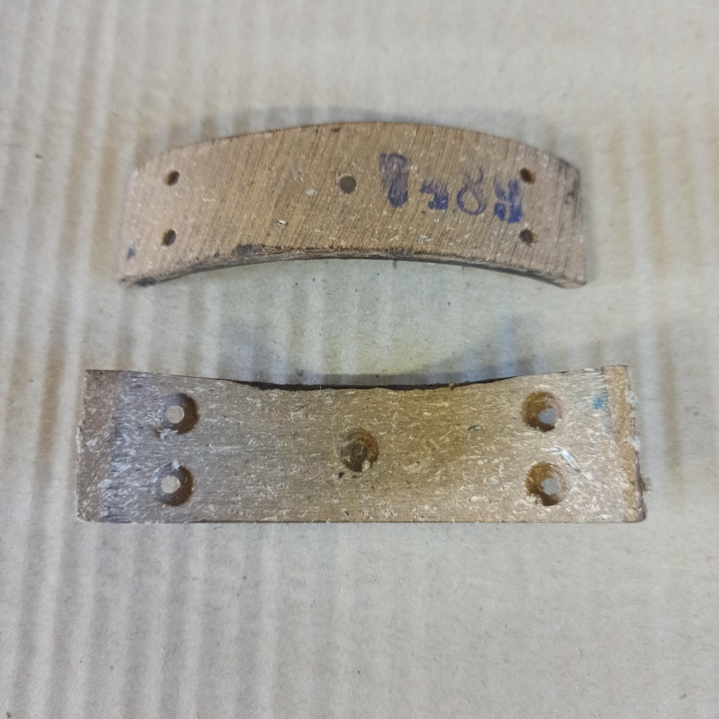 Obložení pásu ruční brzdy navijáku PV3S - vrtané - 97x24x4mm