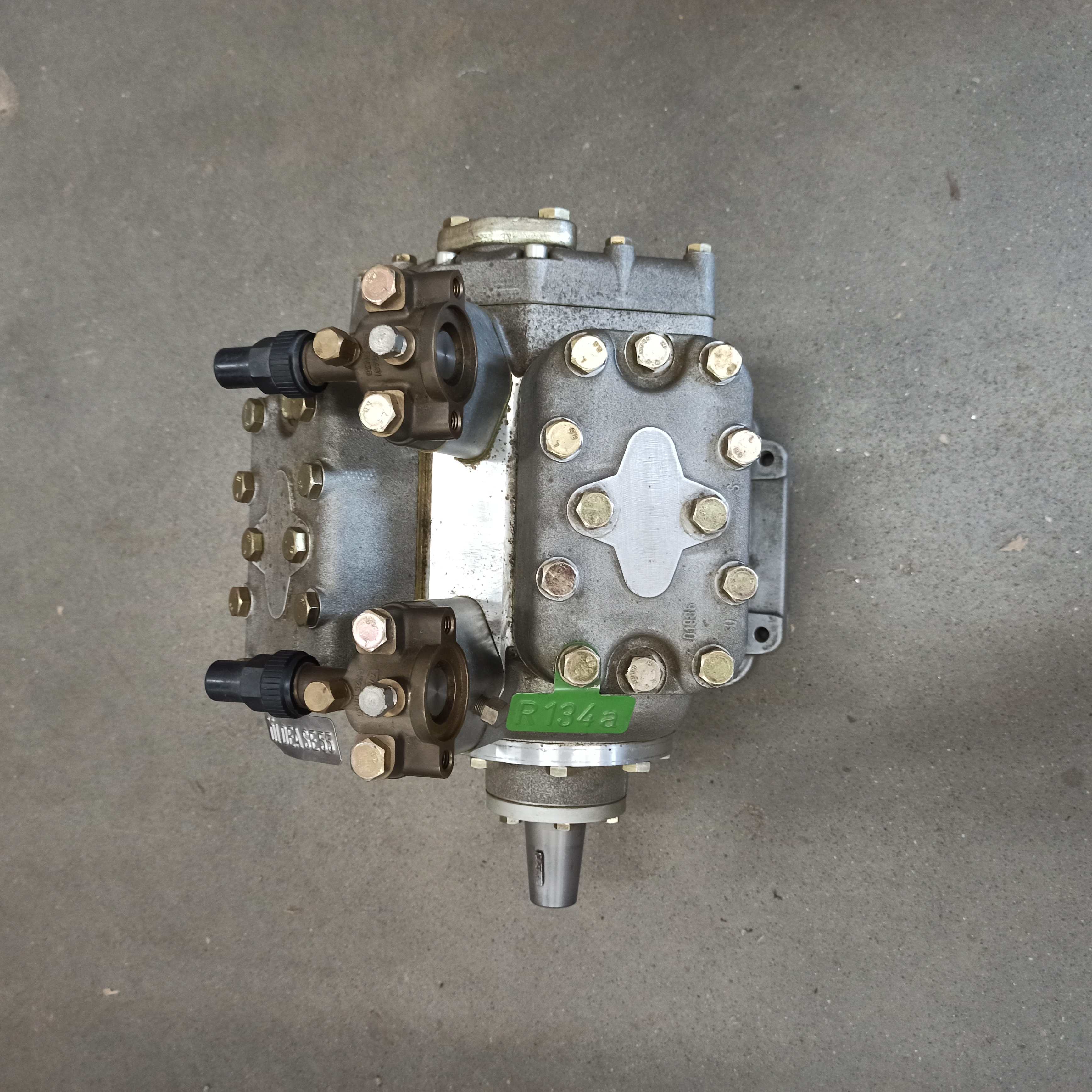 Kompresor klimatizace WEBASTO FKX4/467A - R134A