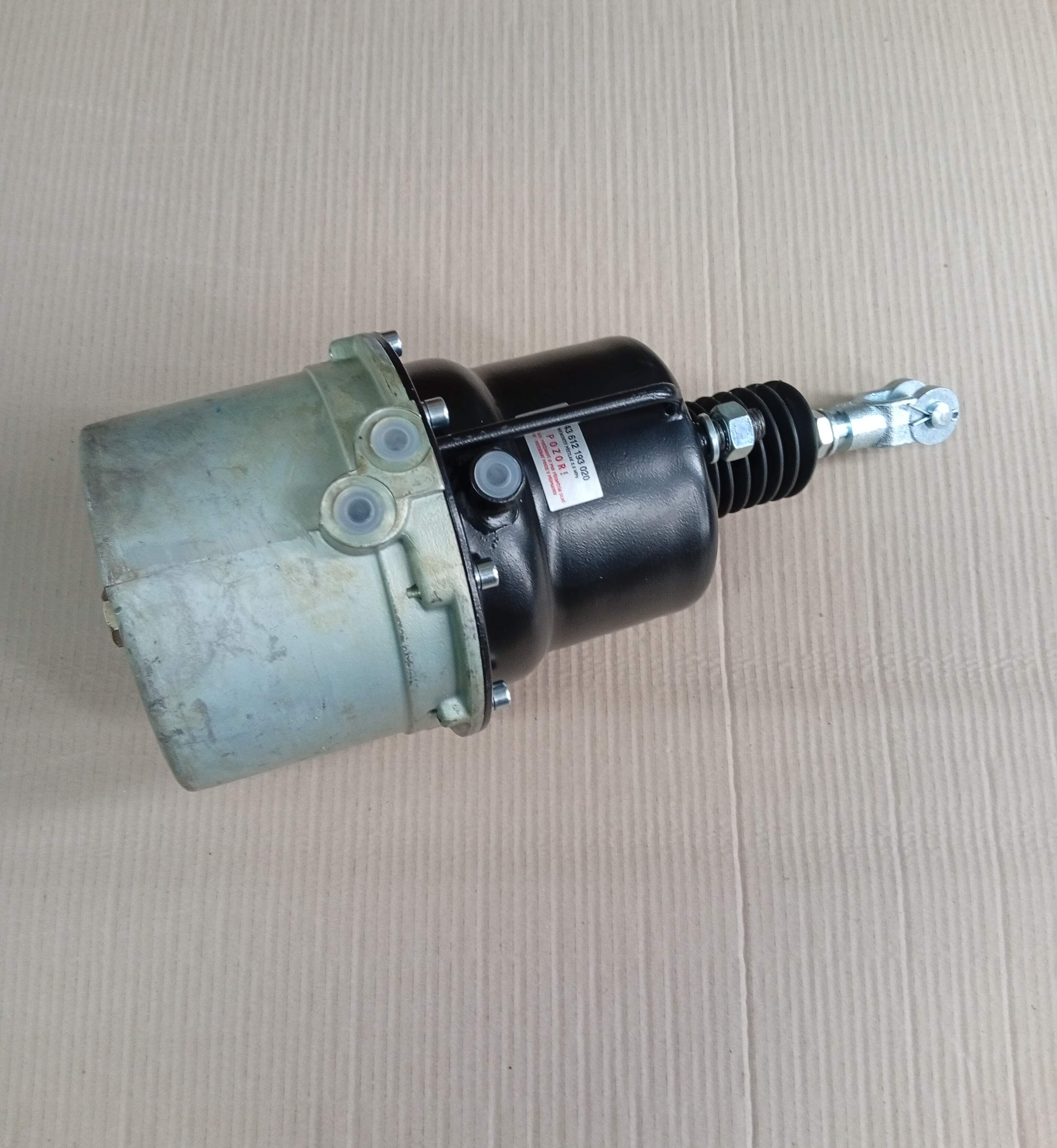 Válec brzdový zadní pružinový LIAZ - 020 - čep pr. 14mm