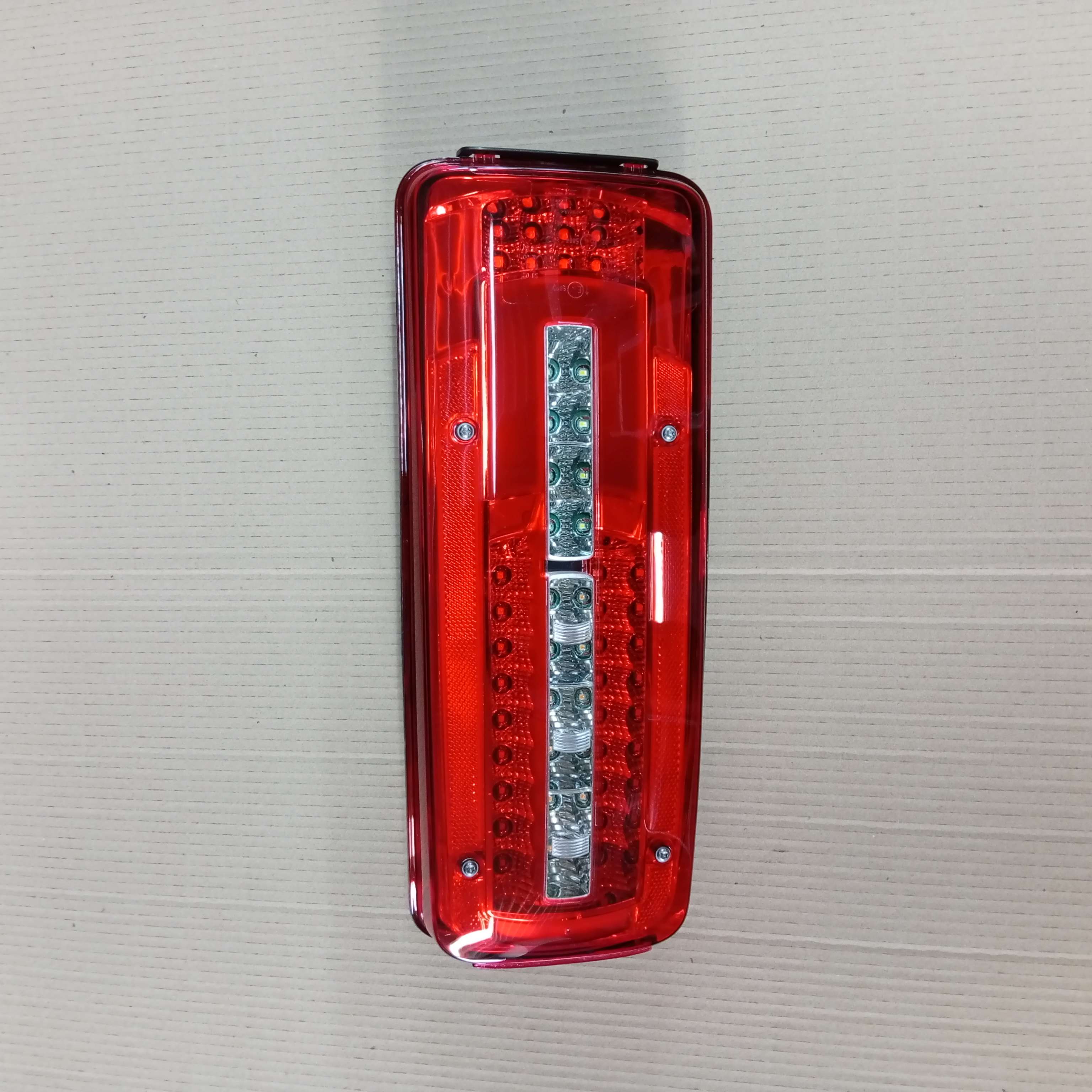 Svítilna zadní LED levá Tatra Phoenix, DAF