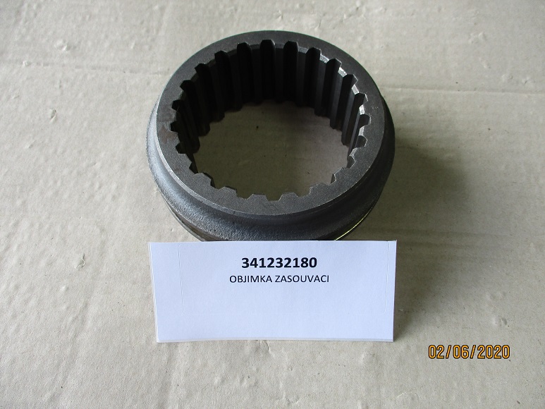 Objímka zasouvací T815 - demontováno z vojenské uloženky