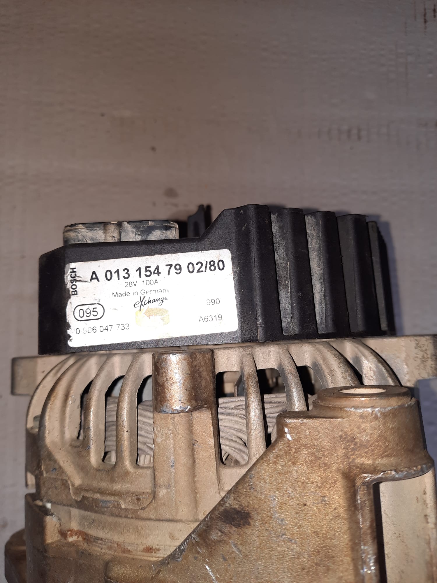 Alternátor Bosch 28V/100A - použitý- MERCEDES, MAN, DAF