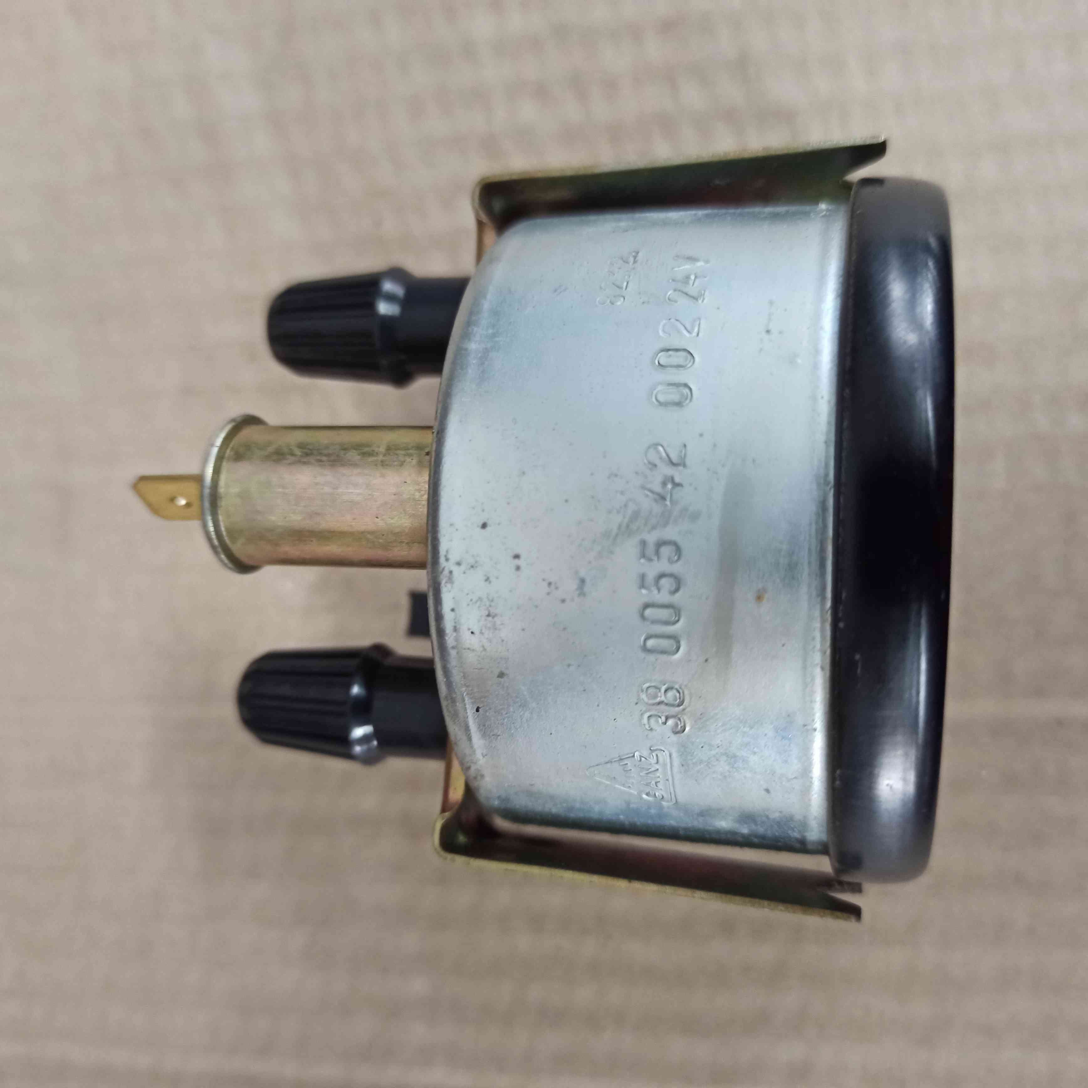 Palivoměr D60 / 24V - 38005542002