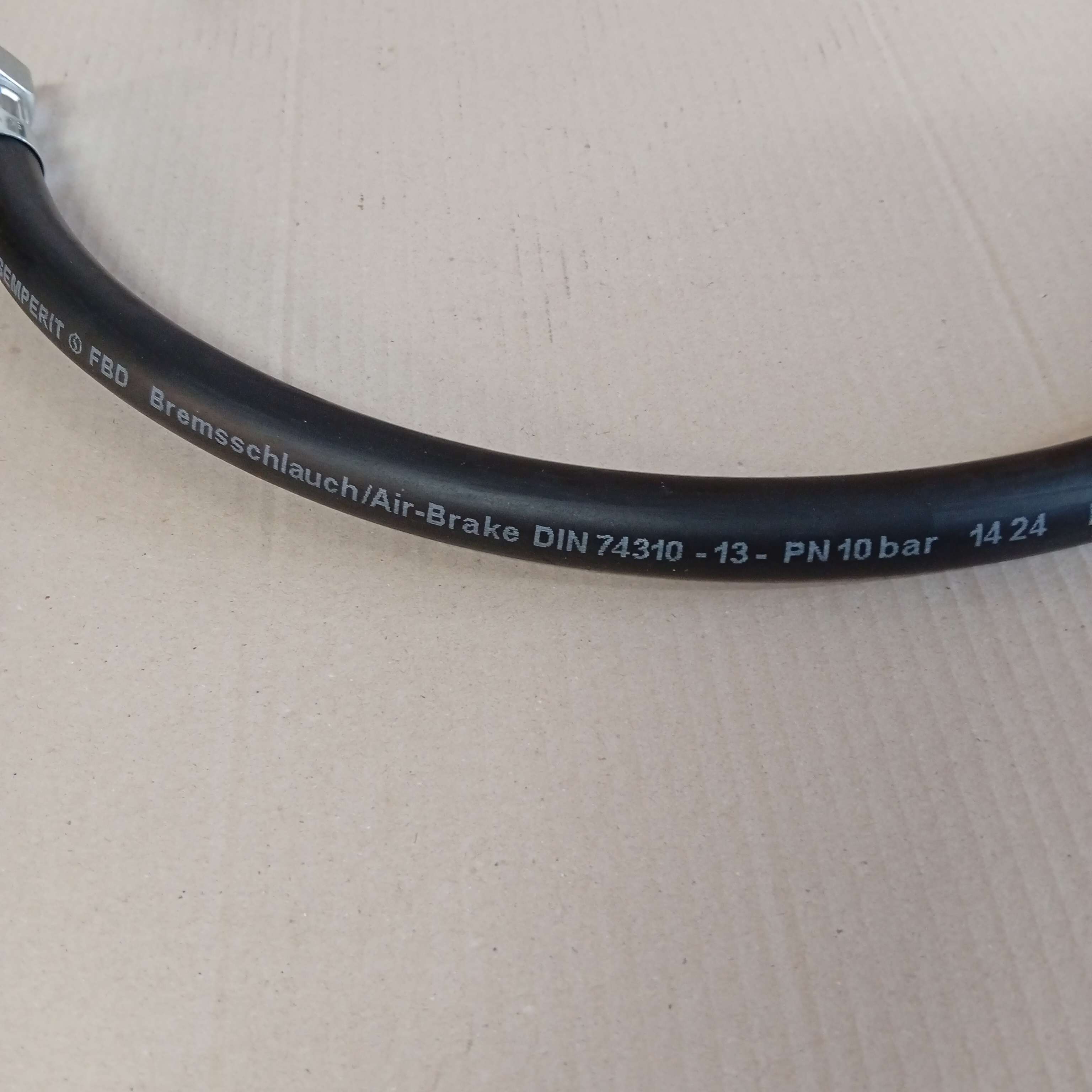 Hadice brzdová přední PV3S - 13x720 mm - M22x1,5 / volný konec 
