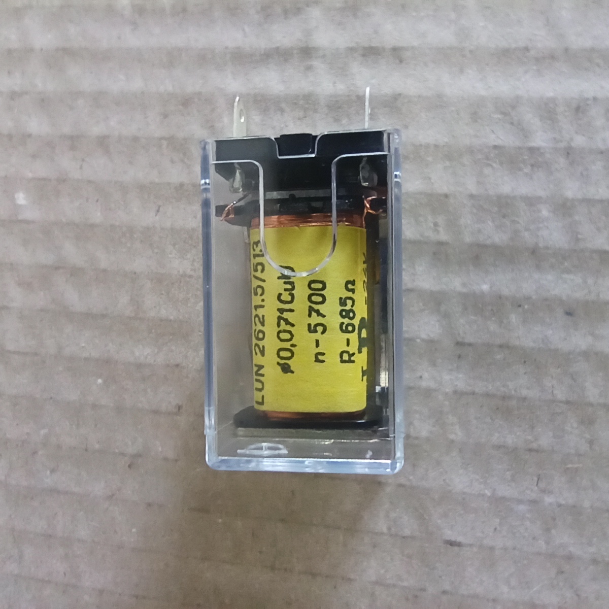 Relé LUN 2621.5/513.611.712 - 24V