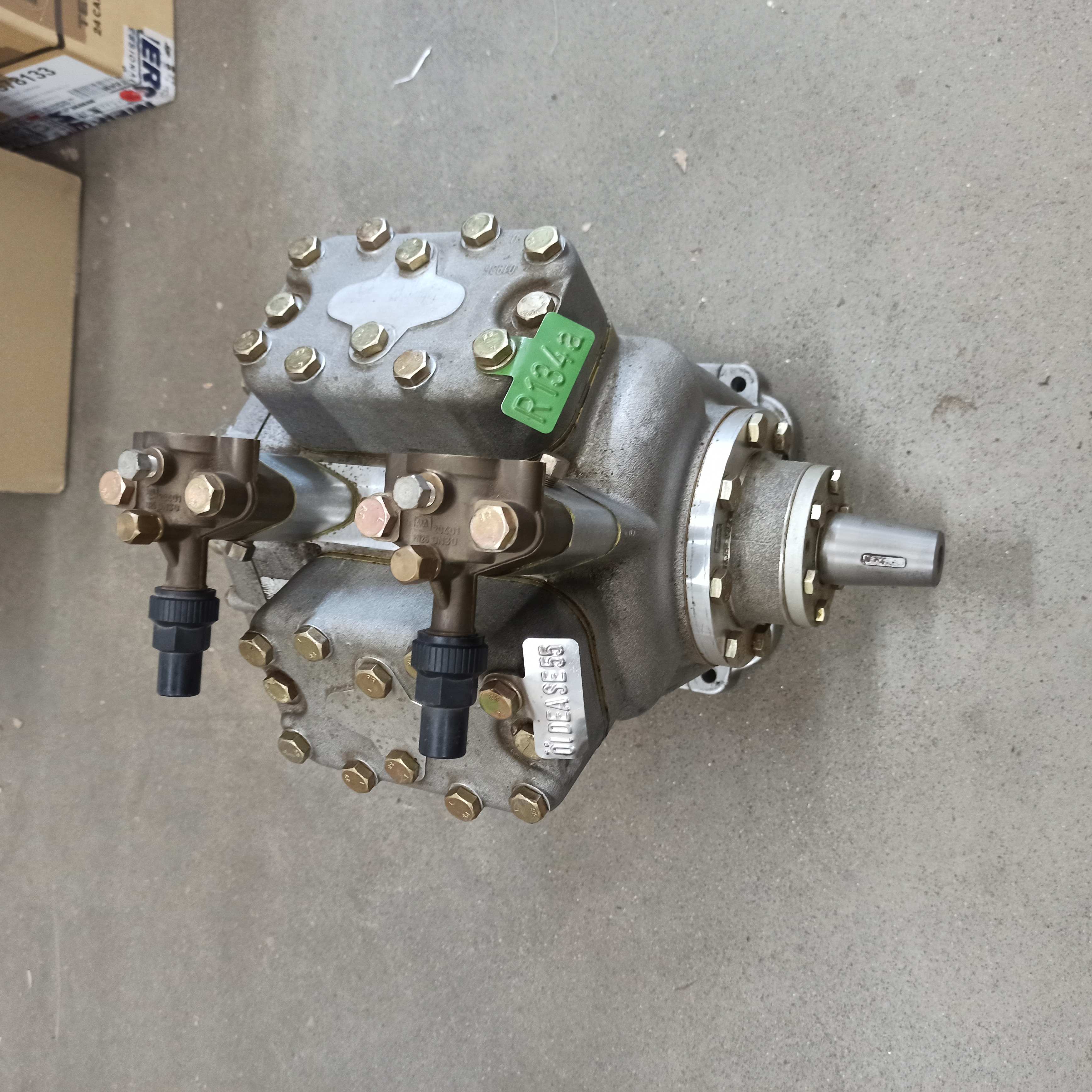 Kompresor klimatizace WEBASTO FKX4/467A - R134A