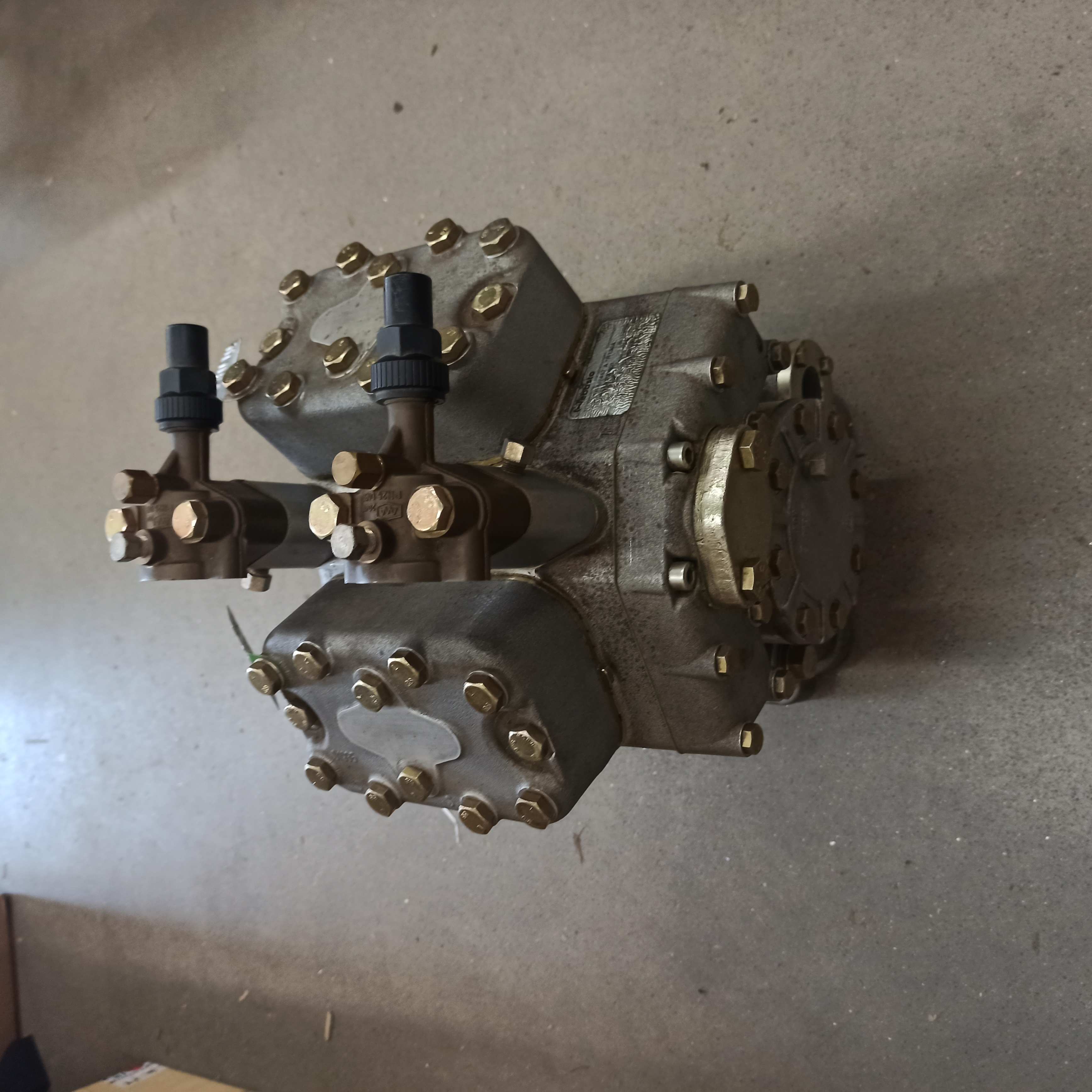 Kompresor klimatizace WEBASTO FKX4/467A - R134A