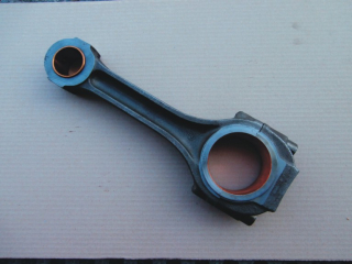 Ojnice motoru T813