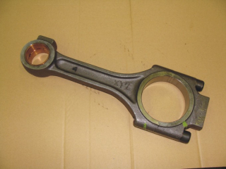 Ojnice motoru T815 - originál