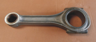 Ojnice motoru T138, T813, OT-64 starší typ