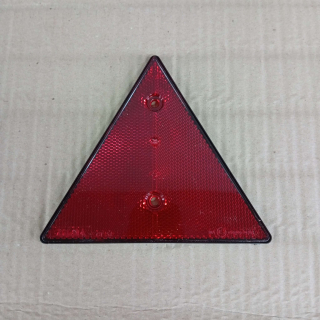 Odrazka červená trojúhelník - rozměr 150x130 mm