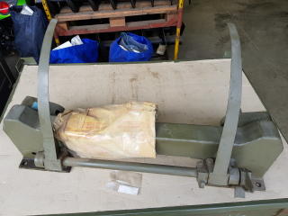 Páky zamykací přední na PM-55