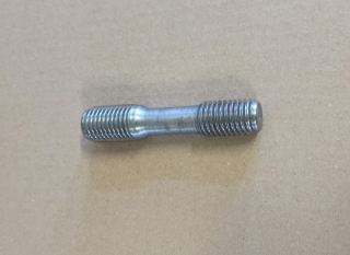 Šroub závrtný převodovky T138, T148, T813 - 95mm