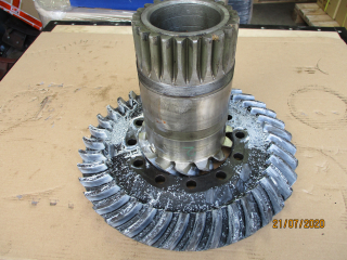 Soukolí zaběhnuté T 815, 14/38 zubů, 12 děr, pravá rotace zubů, průměr 34,5 cm