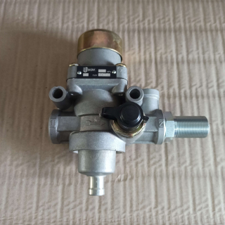 Regulátor tlaku 4456 - 690 kPa