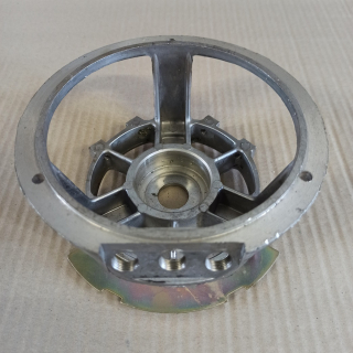 Víko dynama kolektorové PV3S, T148