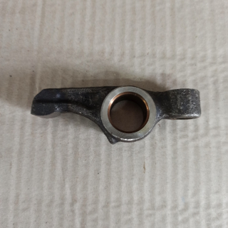 Vahadlo sacího ventilu holé "H" - T138, T148, T813