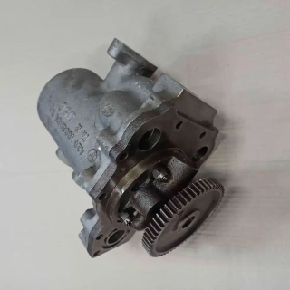 Čerpadlo olejové T815 original - 022
