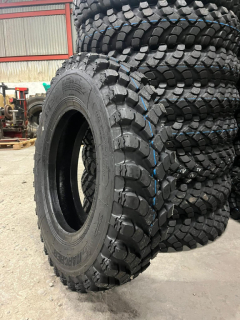 Pneu 8,25-20,00 včetně duše a límce PV3S, PV3S-M2, DESTA