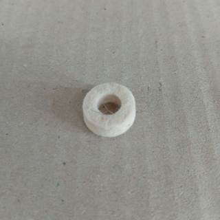 Kroužek plstěný 8x15x5mm