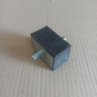 Silentblok blatníku T148